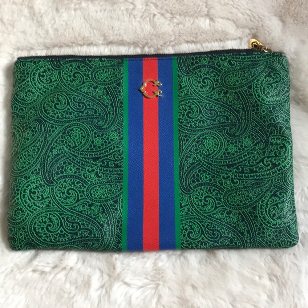 C. Wonder Clutch